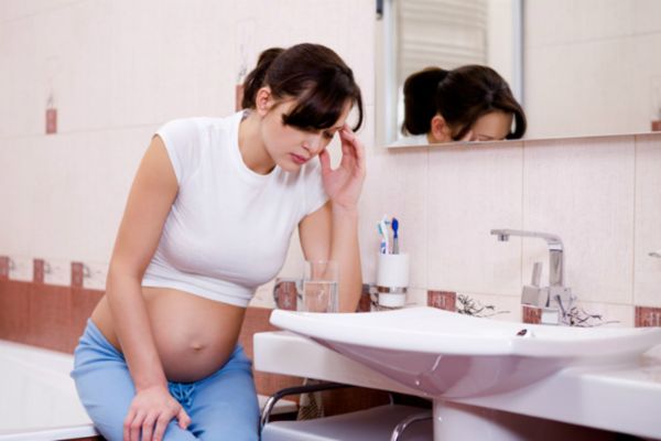 Cách giảm tình trạng chóng mặt khi mang thai