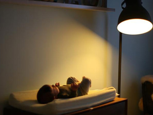 5 tác hại không ngờ tới khi cho trẻ ngủ dưới ánh đèn - Cẩm nang ...