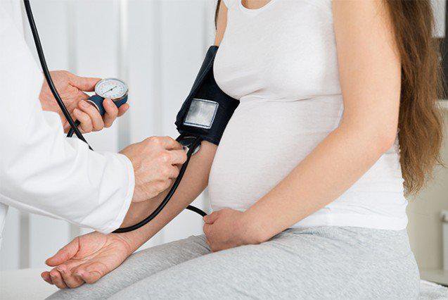 Mẹ bầu nên ghi nhớ các mốc khám thai quan trọng để đi khám đúng lịch