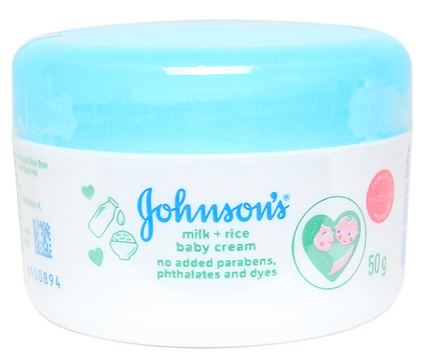 Kem dưỡng ẩm cho bé Johnson Milk có tác dụng hữu hiệu trong việc ngăn ngừa tình trạng nứt nẻ, khô da