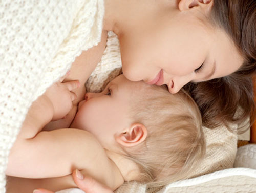 5 lợi ích khi mẹ cho con bú đối với cơ thể của chính mẹ